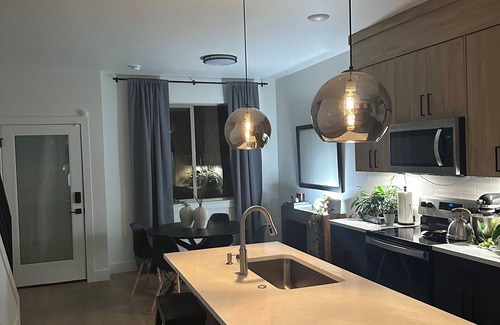 Piedmont House | Newly Built Townhome in Charming Kenton Neighborhood