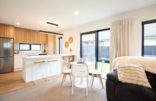 Saint Kilda Apartment | Newly Built Unit In St Kilda Modern Amenities