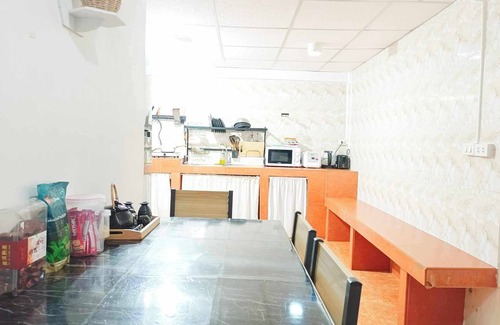 Ratchadaphisek Villa | Newly opened 4 bedroom, 6 beds and 5 bathroom Villa in Bangkok