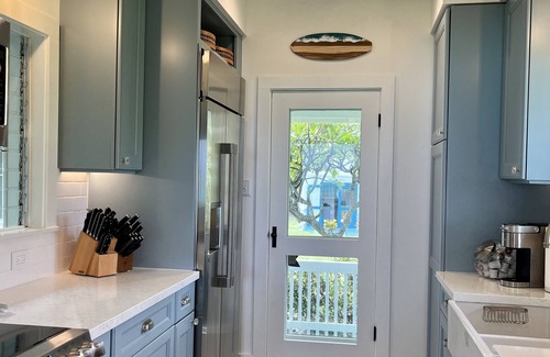 Lanikai House | Newly REMODELED AND the best access to sandy Lanikai Beach! NUC # 90/TVU-0031