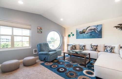 Newport House | Newly Remodeled Family Friendly Ocean View - Oceanic Mirage