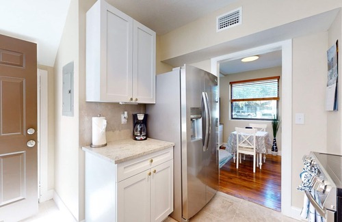 San Marco House | Newly remodeled house in San Marco few minutes walk to Square & Riverwalk