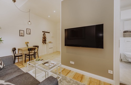 Wedding Apartment | Newly Renovated 2 Room Apartment in Historic Building