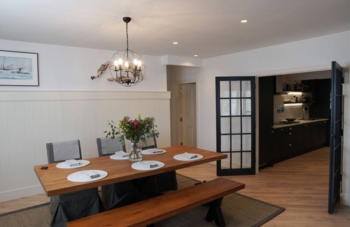 Kinsale Cottage | Newly Renovated Charming Cottage on the Scilly Walk