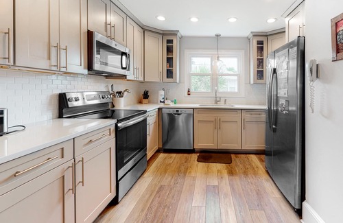 Edisto Island House | Newly Renovated, Dog-Friendly Home w/Ocean View, Decks, WiFi - Walk to Beach