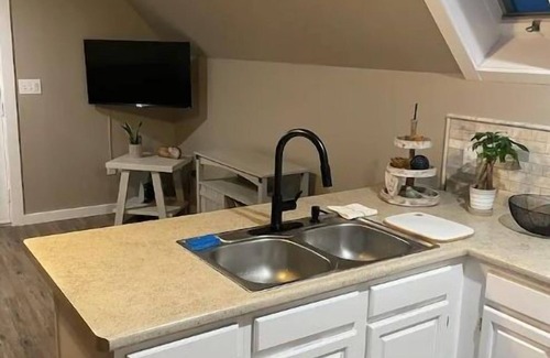 Newfield House | *Newly renovated* guesthouse with beautiful views