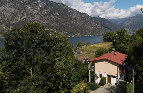 Barclaino Apartment | Newly renovated holiday apartment 50m above Lake Lugano