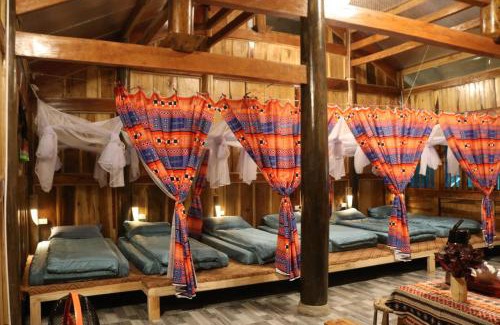 Phong Tho Apartment | Nhà Tổ Chim