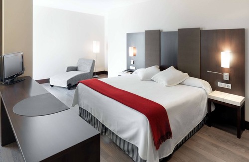 Los Barrios Hotel | NH Campo De Gibraltar