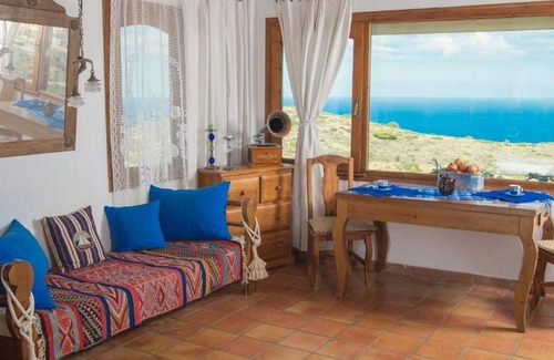 Mononaftis Apartment | Nice apartment for 2 people with WIFI, A/C, TV, terrace, panoramic view and parking