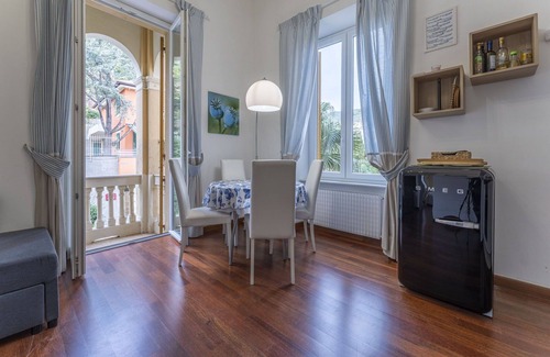 Bogliasco Apartment | Nice apartment for 3 people with A/C, WIFI, TV and balcony, close to Portofino