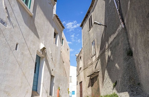 Strongoli Apartment | Nice apartment for 3 guests with WIFI, balcony and pets allowed