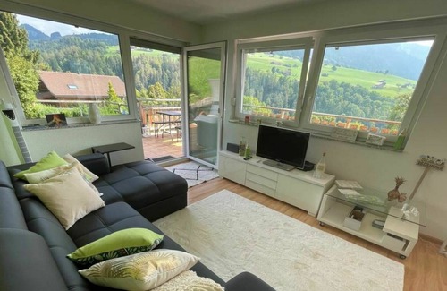 Aeschlen ob Gunten Apartment | Nice apartment for 4 guests with WIFI, TV, balcony and parking