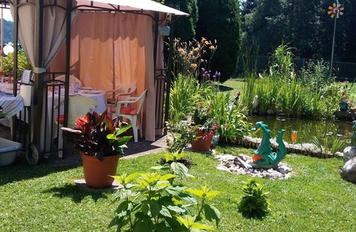 Magdalensberg Apartment | Nice apartment for 5 people with WIFI, pool, hot tub, TV, patio, panoramic view and parking