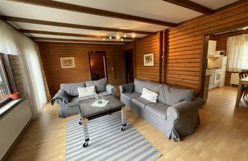 Ferienpark Himmelberg Apartment | Nice apartment for 8 people with WIFI, TV and terrace