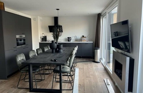 Belfeld House | Nice apartment in villa for 10 guests with pool, WIFI, TV and terrace