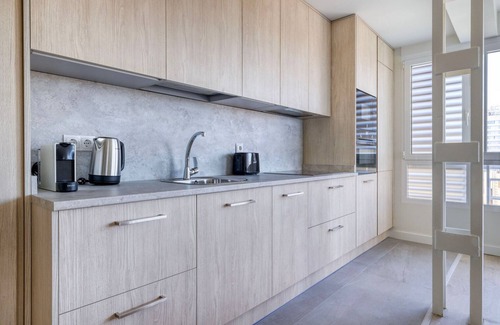 Hispanoamerica Apartment | Nice Bernabéu 2BR w/Rooftop Pool & Doorman, by Blueground