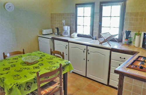 Dondas Villa | Nice apartment in villa for 4 people with pool, TV and terrace