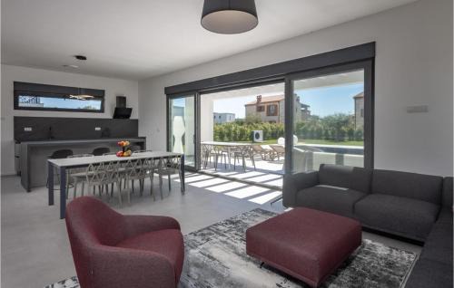 Butkovici House | Nice Home In Stancija Paradiz
