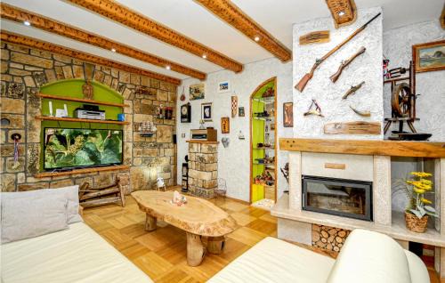 Plano House | Nice Home In Trogir With House Sea View