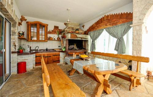 Plano House | Nice Home In Trogir With House Sea View