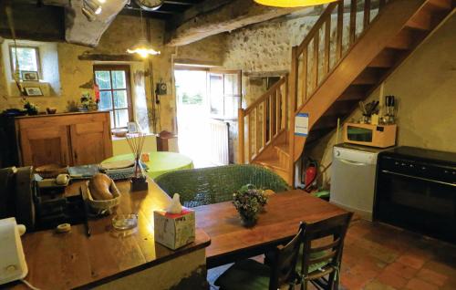 Vernie House | Nice Home In Vernie With Wifi