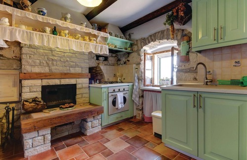 Cres House | Nice home in Vidovici with WiFi