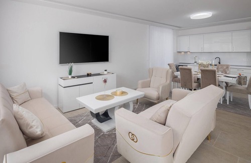 Vrvari House | Nice home in Vrvari with WiFi