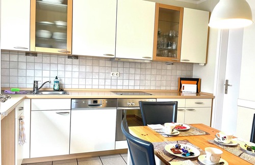 Burgeresch Apartment | Nice living in a quiet and central location - 2 bedrooms/WM/TR/1 car parking space