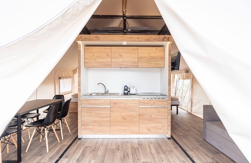 Kotschach-Mauthen House | Nice safari tent with airco