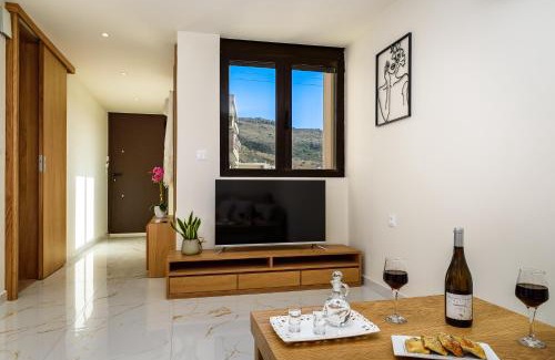 Souda Apartment | Nicolas Urban Luxury Living