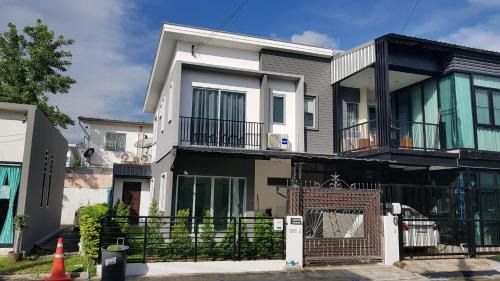 Ban Mai Apartment | NIDO Guest House