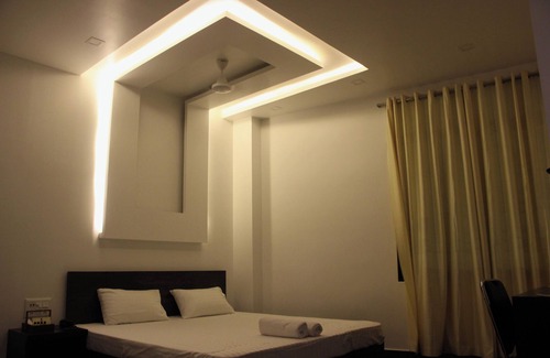 Sahibganj Hotel | Nilima palace