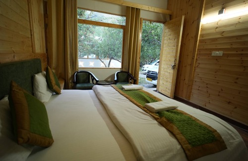 Bhatwari Hotel | nine Apple Resort Dharali Harsil