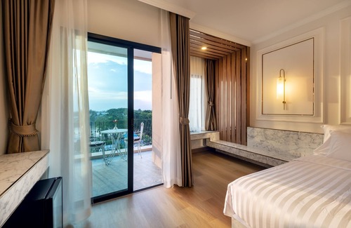 Ban Pong Hotel | Nine River Hotel