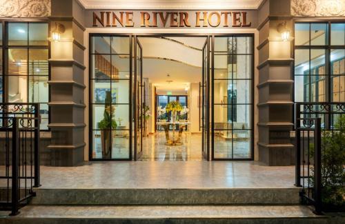 Ban Pong Hotel | Nine River Hotel