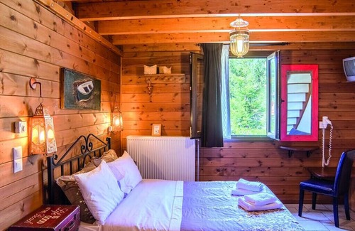 Kakalioraiika House | Ninemia Stay& Play