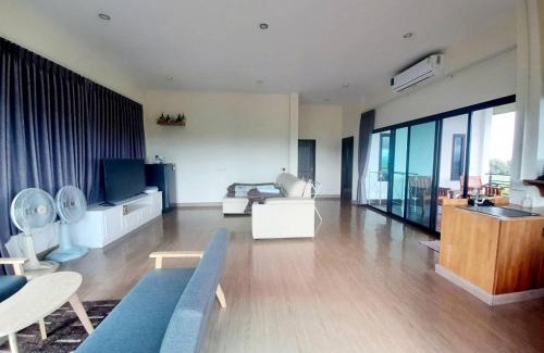 Pak Chong Villa | Niramitsook Farm Stay Khao Yai บ้านไร่นิรามิสสุข ฟาร์มสเตย์ ปากช่อง เขาใหญ่