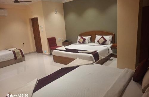 Kanchipuram Hotel | Nitheesh Residency