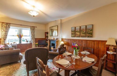 Kirkcudbright House | No1 Chapelton Cottage