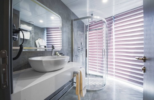 Akdeniz Hotel | Noax Hotel