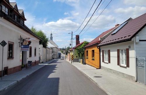 Checiny Apartment | Noclegi Przy Niemczówce