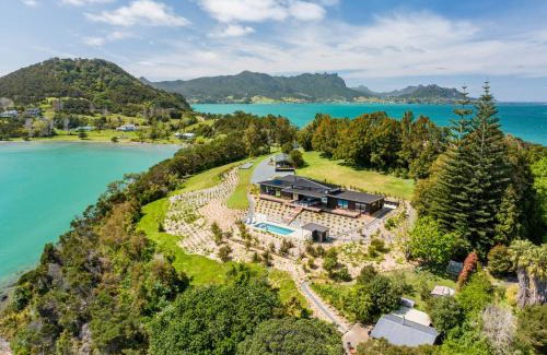 Parua Bay Villa | Nook Bay House