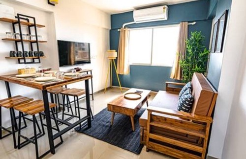 Vile Parle East Apartment | Nook&Co - Andheri East 802