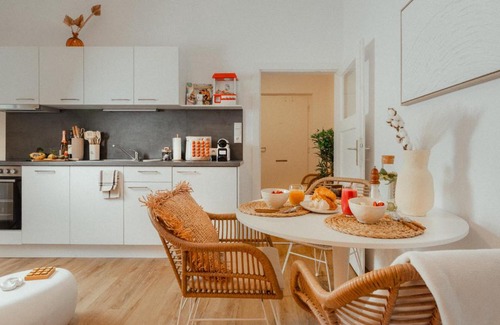 Gries Apartment | NOOR - Boho Haven Designer Luxe - Central