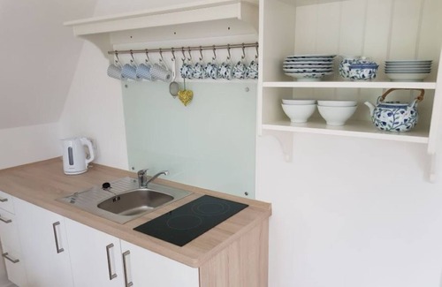 Bendestorf Apartment | Nordheide/near Hamburg: modern, quiet apartment with garden and dog sitting service