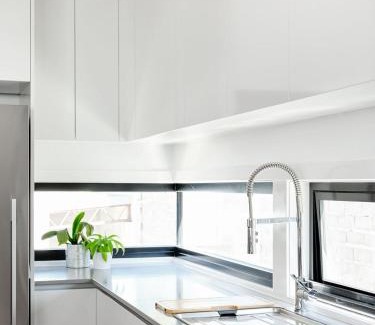 North Hobart House | North Hobart townhouse close to the action