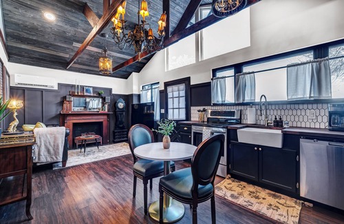Bountiful Cottage | North Salt Lake Escape w/Hot Tub and Claw foot Soaking Tub