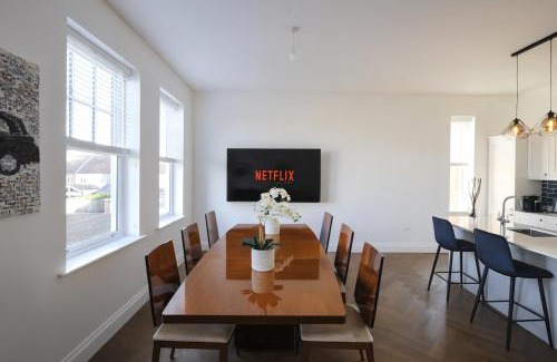 Northampton Apartment | Northampton 3 Bed 3 Bathroom New Duplex Apartment