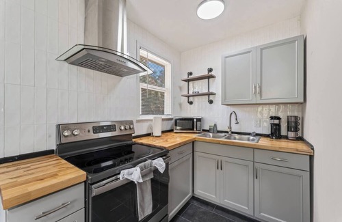 San Marco Apartment | Northeast Florida Retreat